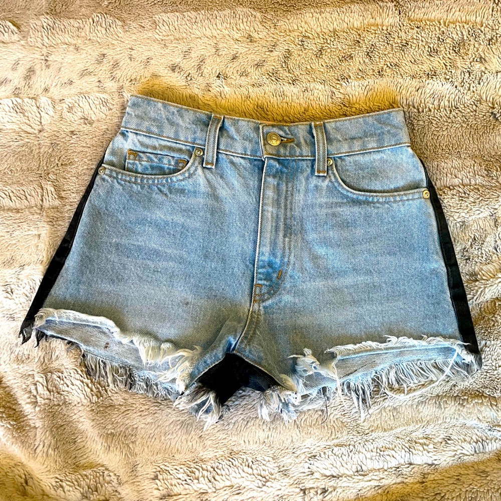 Cute two tone Revice cut off shorts